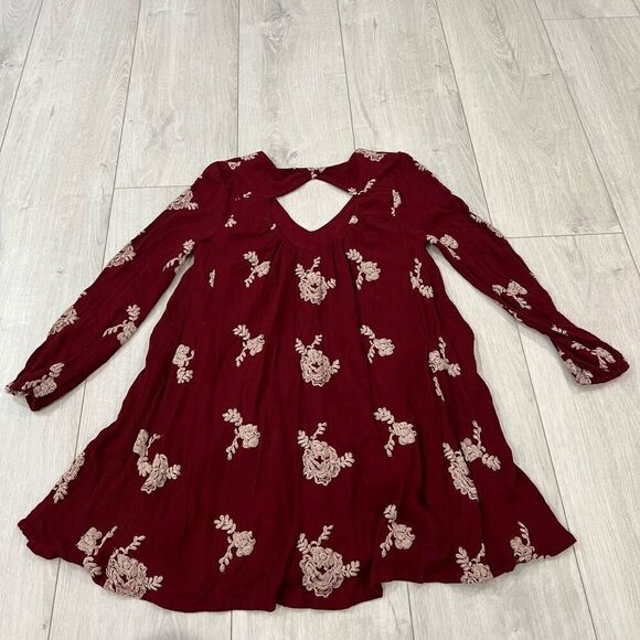 FREE PEOPLE Emma Swing Dress XS Floral Embroidered Cutout Back Boho Gauzy Mini - Picture 2 of 6